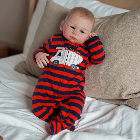 Real Lifelike Reborn Baby Dolls Vinyl Silicone Realistic Newborn Boy Doll Gifts - Picture 5 of 6